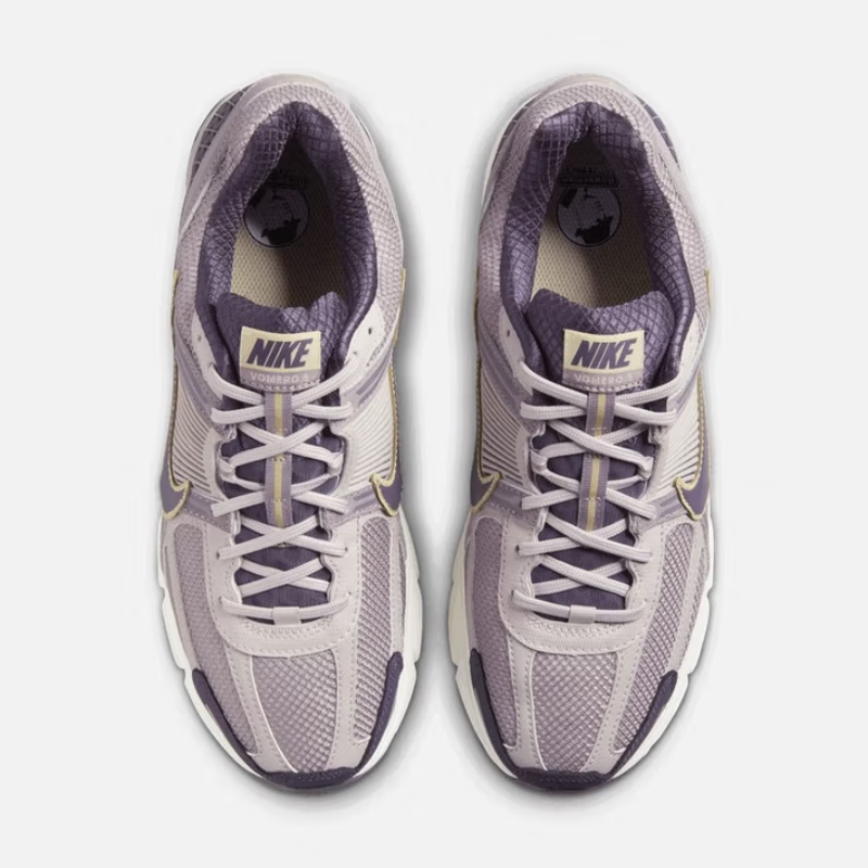 Nike's New Lightweight, Cushio - مراجعة Women Shoes Zoom وسعره