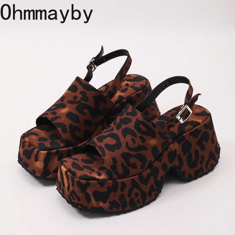 2026 New Summer Women Leopard  - مراجعة Leopard Print Heels وسعره