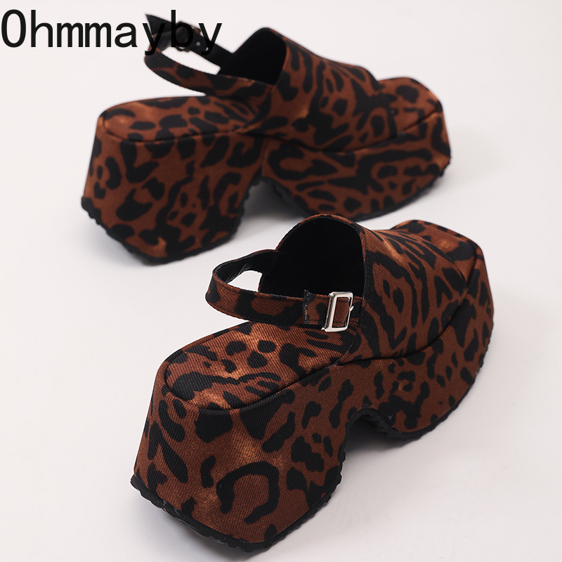 2026 New Summer Women Leopard  - مراجعة Leopard Print Heels وسعره
