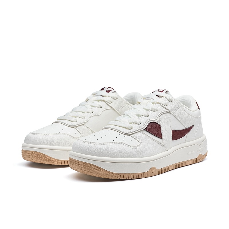 Xtep Outdoor Shoes For Women   - مراجعة Women Shoes Zoom وسعره