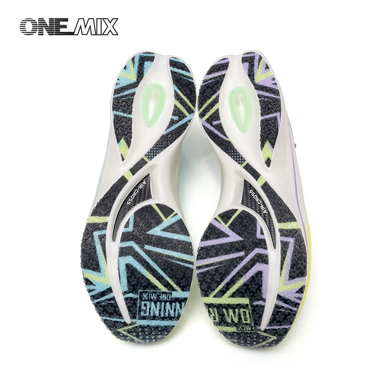 ONEMIX 2026 Summer Mesh Carbon - مراجعة Women Shoes Zoom وسعره
