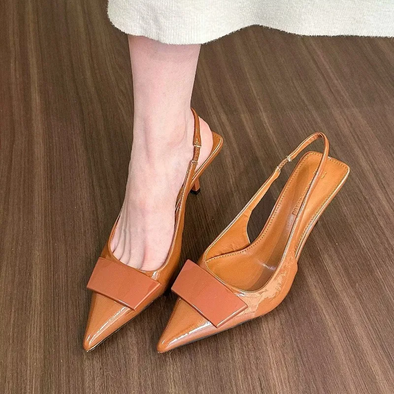 Fashion Square Buckle Pointed  - مراجعة Leopard Print Heels وسعره