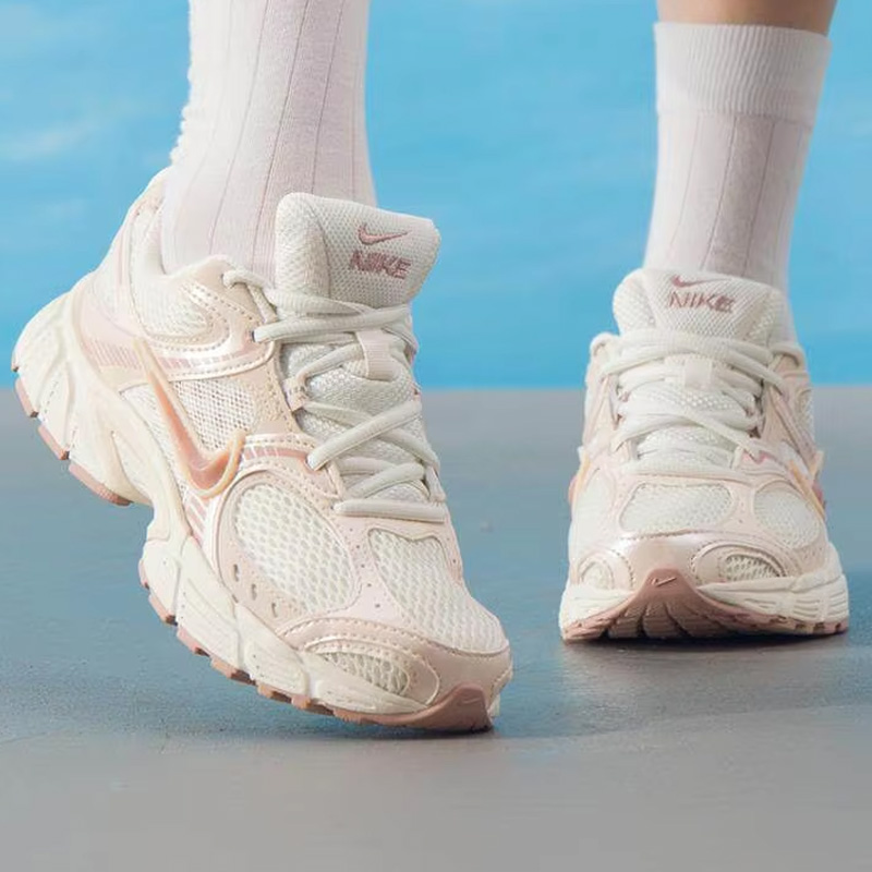 Nike Women Casual Shoes Breath - مراجعة Women Shoes Zoom وسعره